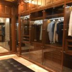 Mobilier din placi furniruite